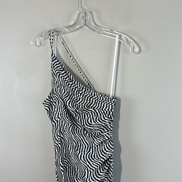 Cinq A Sept Silk Christel Ruched One Shoulder Zebra Print Dress Size 2 - Picture 5 of 16